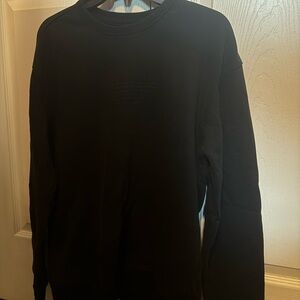 Black Abercrombie sweatshirt